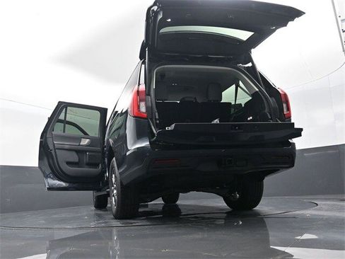 New 2025 Ford Expedition Max Active image 30