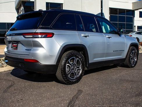 Used 2024 Jeep Grand Cherokee Trailhawk AWD/4WD image 6