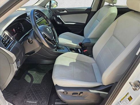 Used 2019 Volkswagen Tiguan SEL image 14