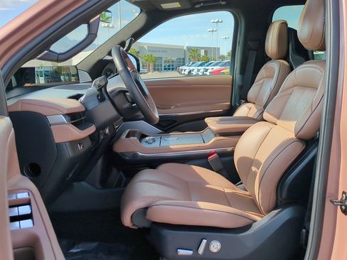 Used 2025 Lincoln Navigator L Black Label image 14