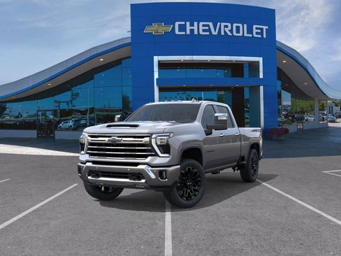 New 2026 Chevrolet Silverado 2500 LTZ w/ LTZ Premium Package AWD/4WD image 32