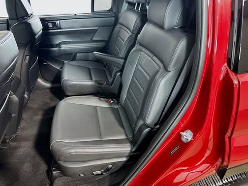 Used 2025 Hyundai Santa Fe Calligraphy AWD/4WD image 17