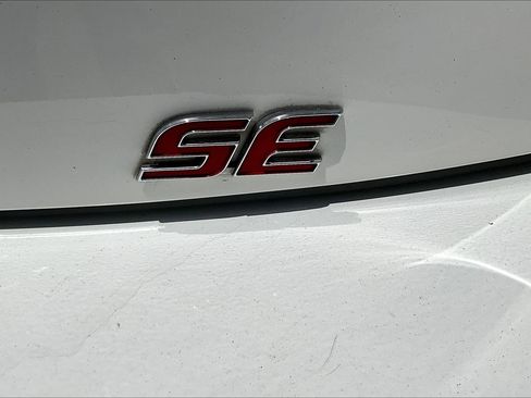 Used 2022 Toyota Corolla SE FWD image 27