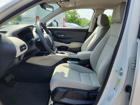 Certified 2025 Honda HR-V LX image 13
