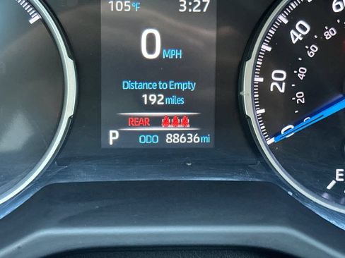 Used 2021 Toyota RAV4 LE AWD/4WD image 25