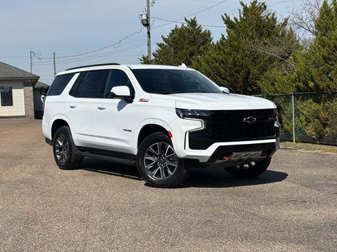 Used 2023 Chevrolet Tahoe Z71 w/ Luxury Package image 59