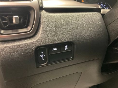Used 2021 Kia Sorento S FWD image 14