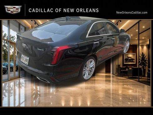 Used 2021 Cadillac CT4 Premium Luxury RWD image 2
