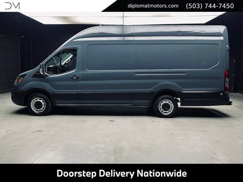 Used 2020 Ford Transit 250 148 High Roof Extended RWD image 3