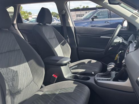 Used 2026 Kia Seltos LX AWD/4WD image 32