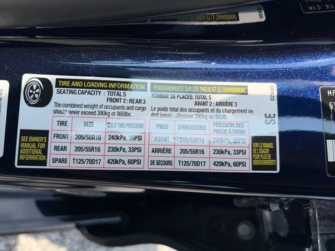 Used 2025 Toyota Corolla LE FWD image 30