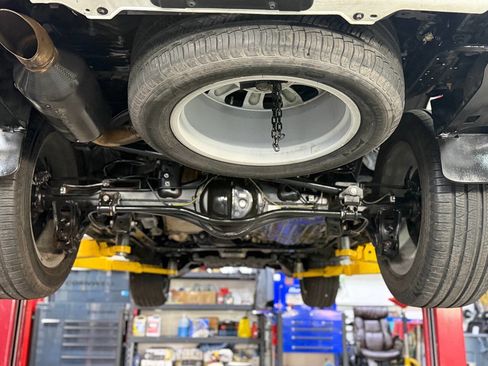 Used 2008 Lexus LX 570 4WD image 3