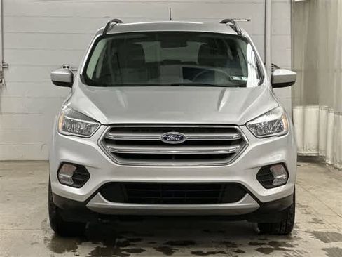 Certified 2018 Ford Escape SE image 26