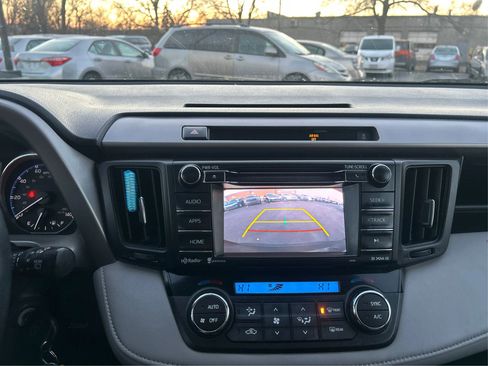 Used 2016 Toyota RAV4 XLE AWD/4WD image 28
