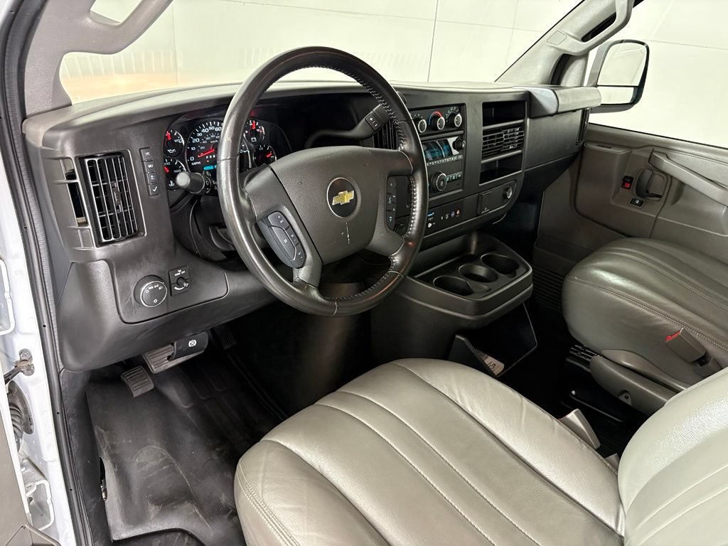 Used 2023 Chevrolet Express 3500 LS RWD image 18