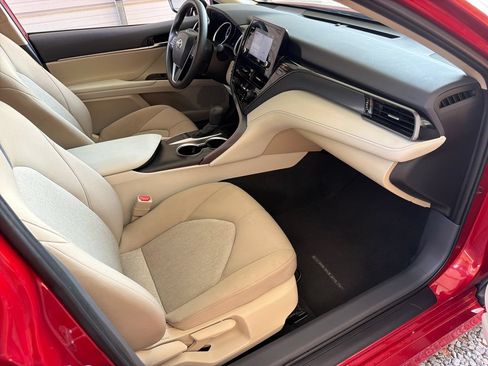 Used 2024 Toyota Camry LE w/ Convenience Package FWD image 26