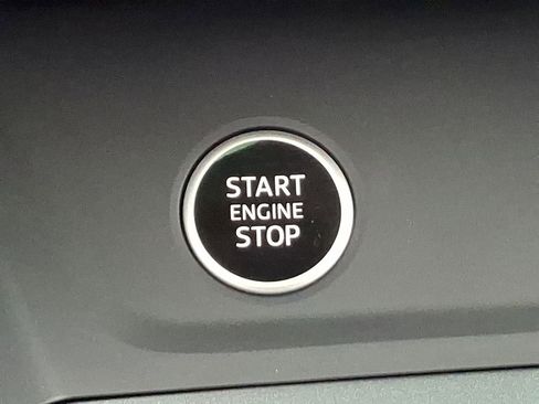 Used 2025 Audi Q3 2.0T Premium Plus w/ Premium Plus Package image 25