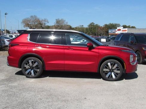 New 2026 Mitsubishi Outlander SEL FWD image 2