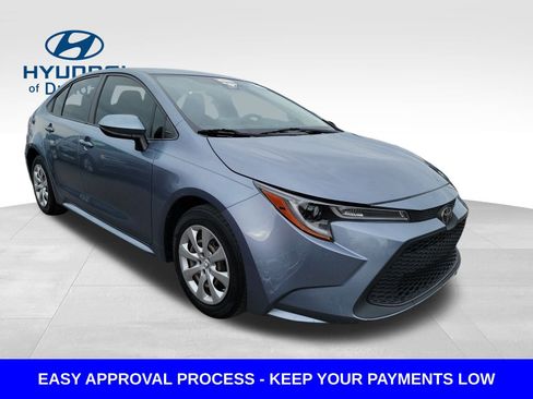 Used 2022 Toyota Corolla LE image 2