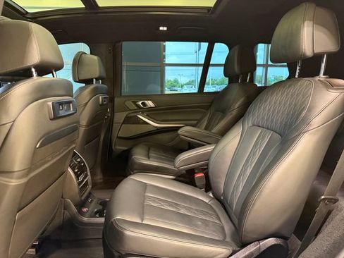 Used 2021 BMW X7 M50i AWD/4WD image 21