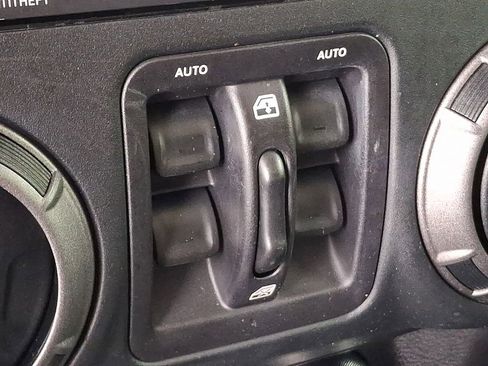 Used 2018 Jeep Wrangler Unlimited Sport AWD/4WD image 22