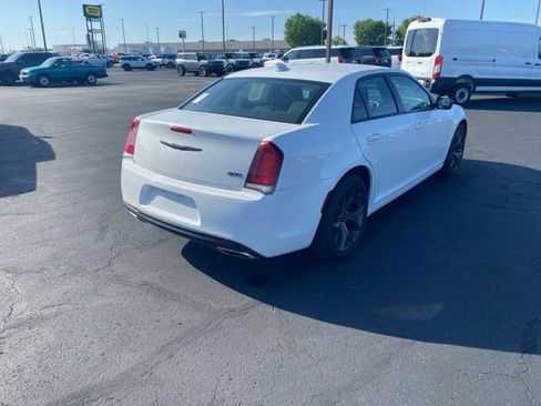 Used 2023 Chrysler 300 Touring w/ Sport Appearance Package RWD image 5