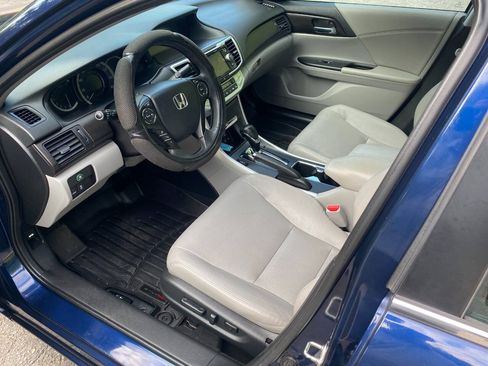 Used 2015 Honda Accord EX-L image 12