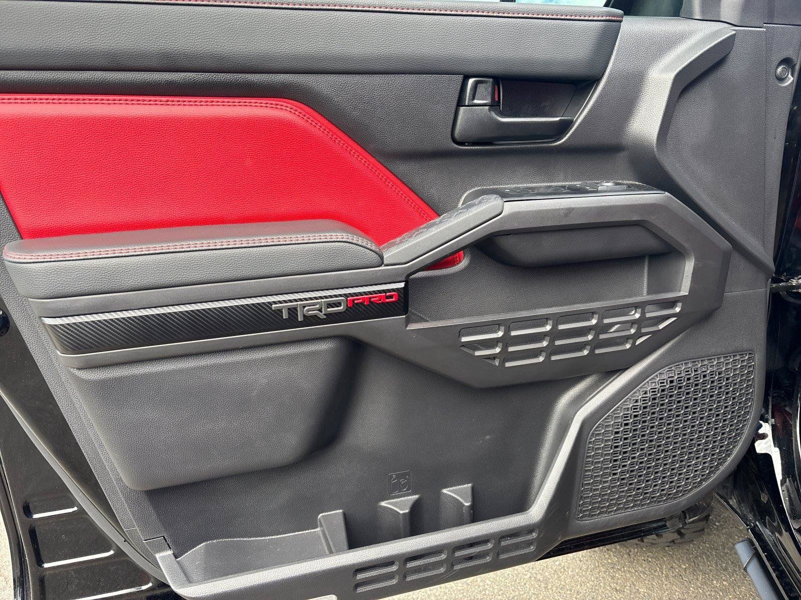 Used 2025 Toyota Tacoma TRD Pro AWD/4WD image 13