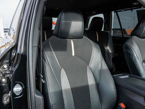 Certified 2024 Toyota Grand Highlander MAX Limited image 26