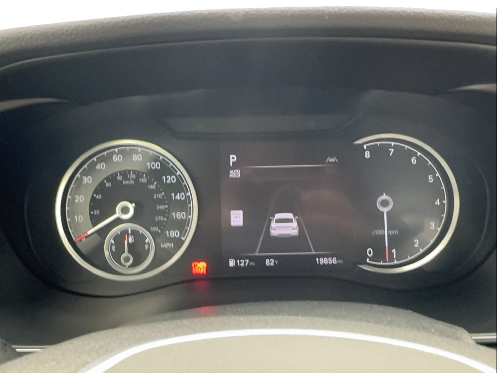 Used 2025 Genesis G70 2.5T AWD/4WD image 42