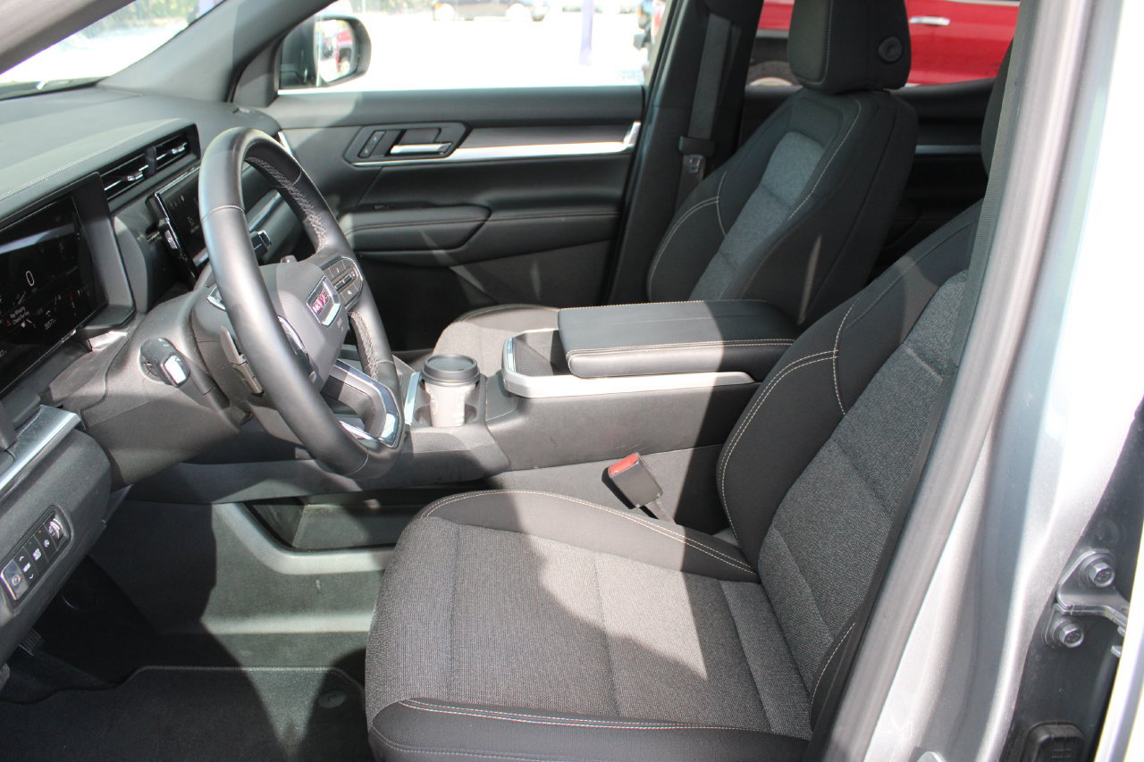 Used 2026 GMC Terrain Elevation FWD image 10