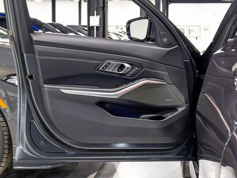 Used 2020 BMW M340i xDrive image 4