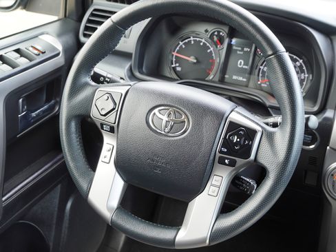 Used 2024 Toyota 4Runner SR5 image 27