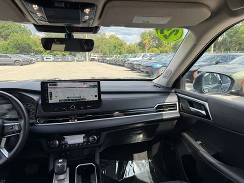 Used 2025 Mitsubishi Outlander SE AWD/4WD image 35