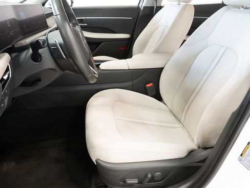 Used 2025 Hyundai Sonata SEL FWD image 10
