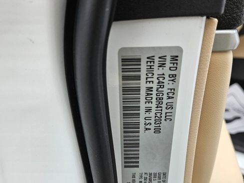 New 2026 Jeep Grand Cherokee Limited w/ Luxury Tech Group II image 6