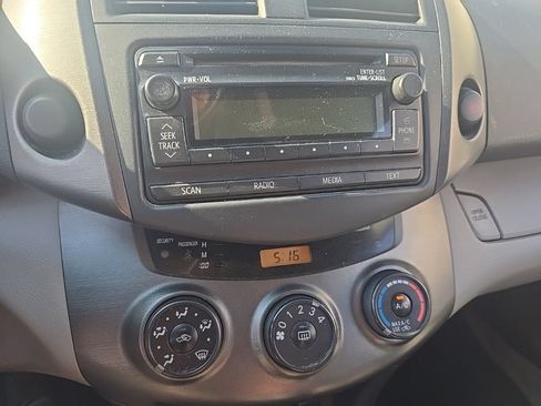 Used 2012 Toyota RAV4 FWD w/ Value Pkg image 11