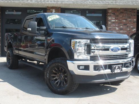Used 2019 Ford F250 XLT w/ XLT Value Package AWD/4WD image 1