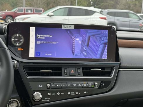 Used 2025 Lexus ES 350 Premium w/ Premium Package image 10