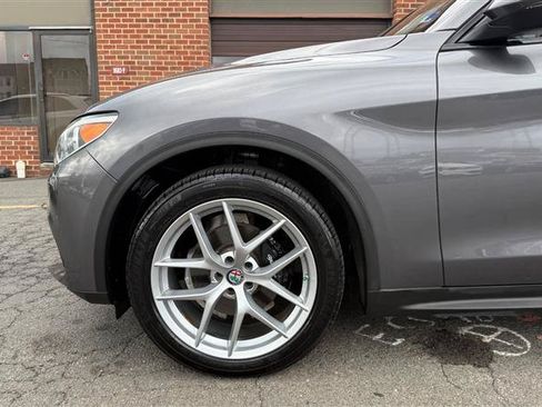 Used 2018 Alfa Romeo Stelvio Ti Sport AWD/4WD image 5