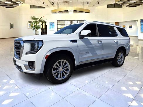 Used 2023 GMC Yukon SLT image 3