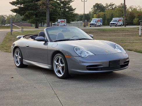 Used 2004 Porsche 911 Carrera image 5
