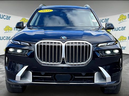 Used 2025 BMW X7 xDrive40i AWD/4WD image 2