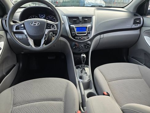 Used 2014 Hyundai Accent GLS w/ Option Group 2 image 18