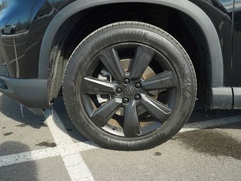 Used 2023 Honda Pilot Elite image 11