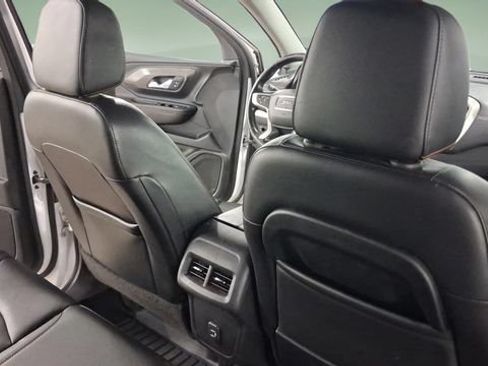 Used 2020 GMC Terrain SLT FWD image 19