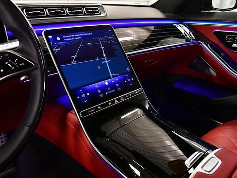 Used 2025 Mercedes-Benz S 580 4MATIC Sedan image 21