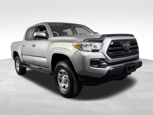 Used 2019 Toyota Tacoma SR AWD/4WD image 5