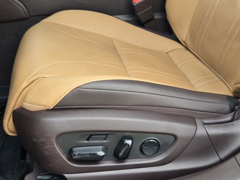 Used 2019 Lexus ES 300h w/ Accessory Package 2 FWD image 26