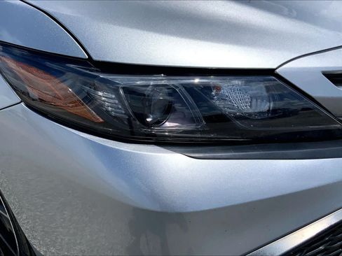 Used 2024 Toyota Camry SE FWD image 27